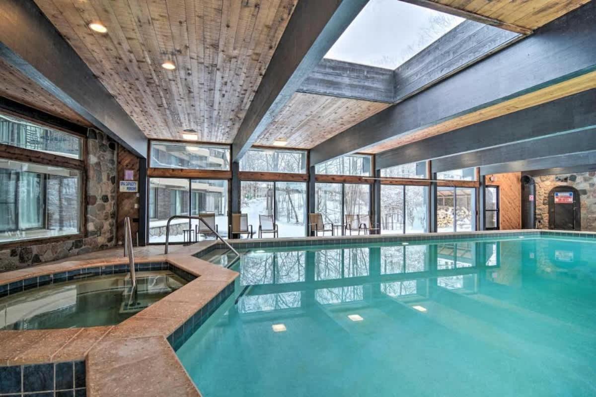 Top Floor Luxury, Sauna, Private Pool, Lake Bellaire Beach, 5 Beds, 4 Full Bath Exterior foto